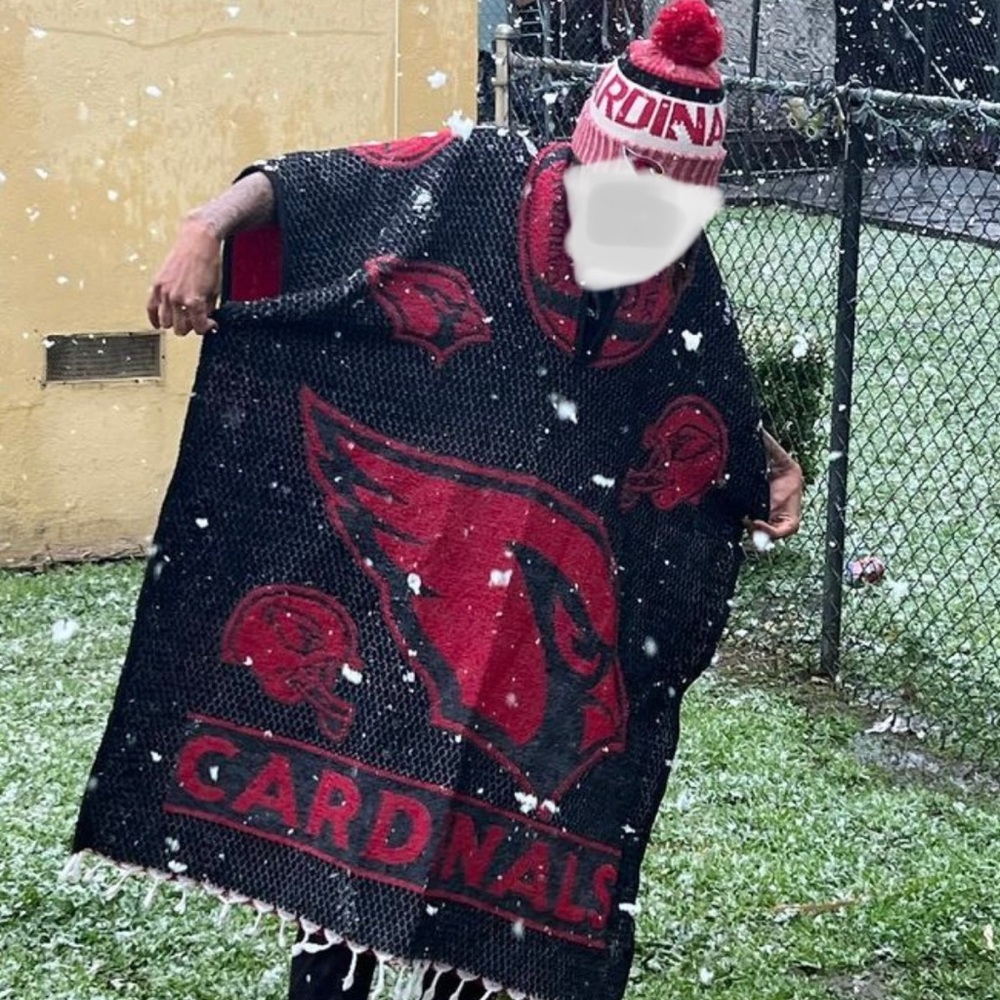 Cardinals poncho